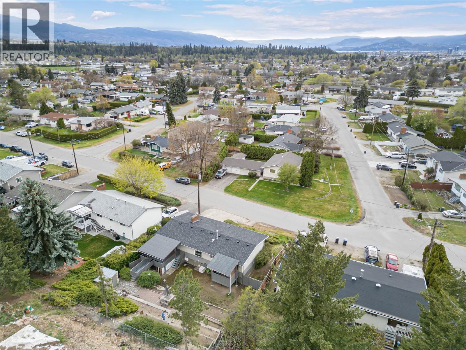 285 Dell Road, Kelowna