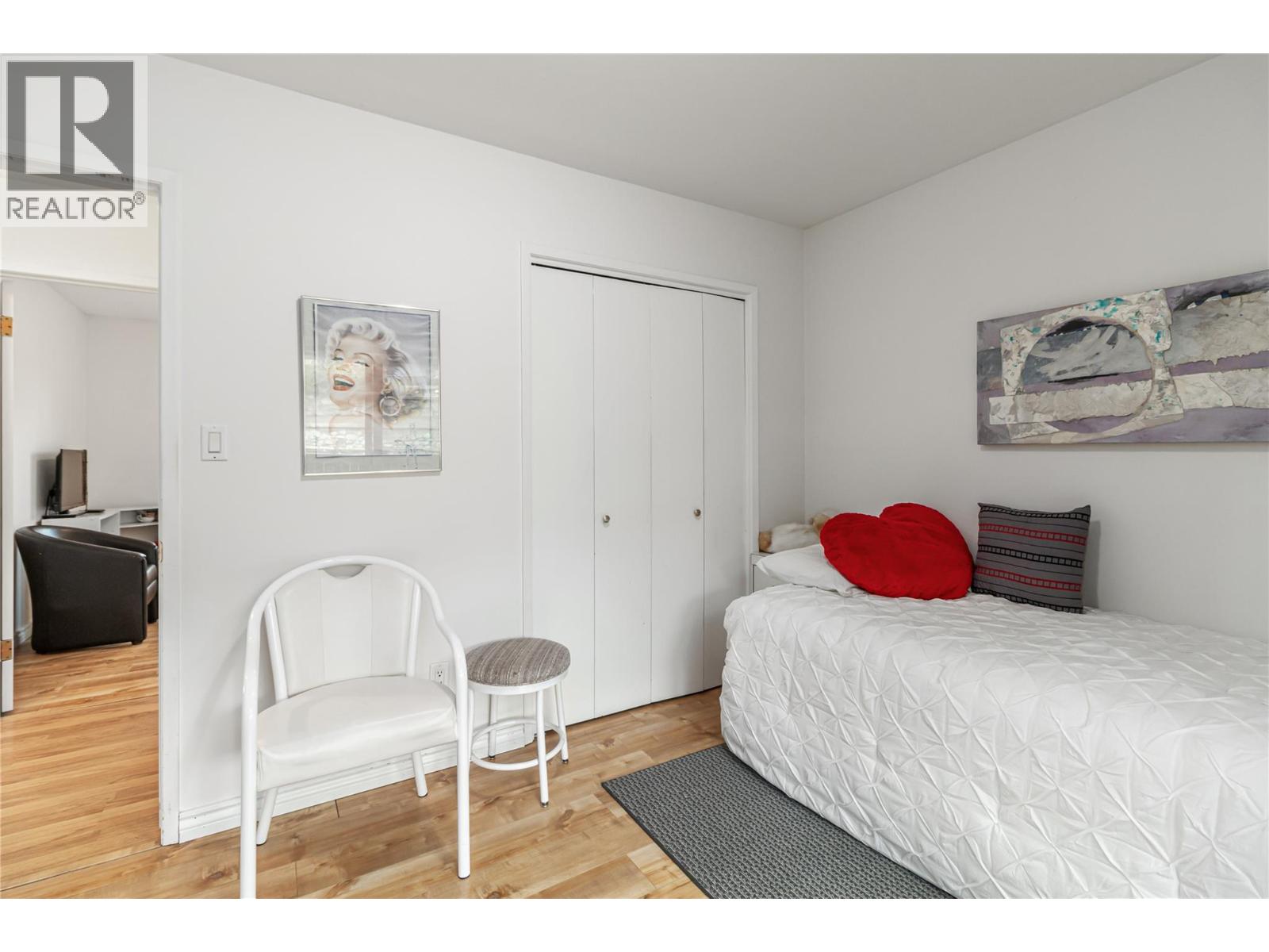285 Dell Road, Kelowna