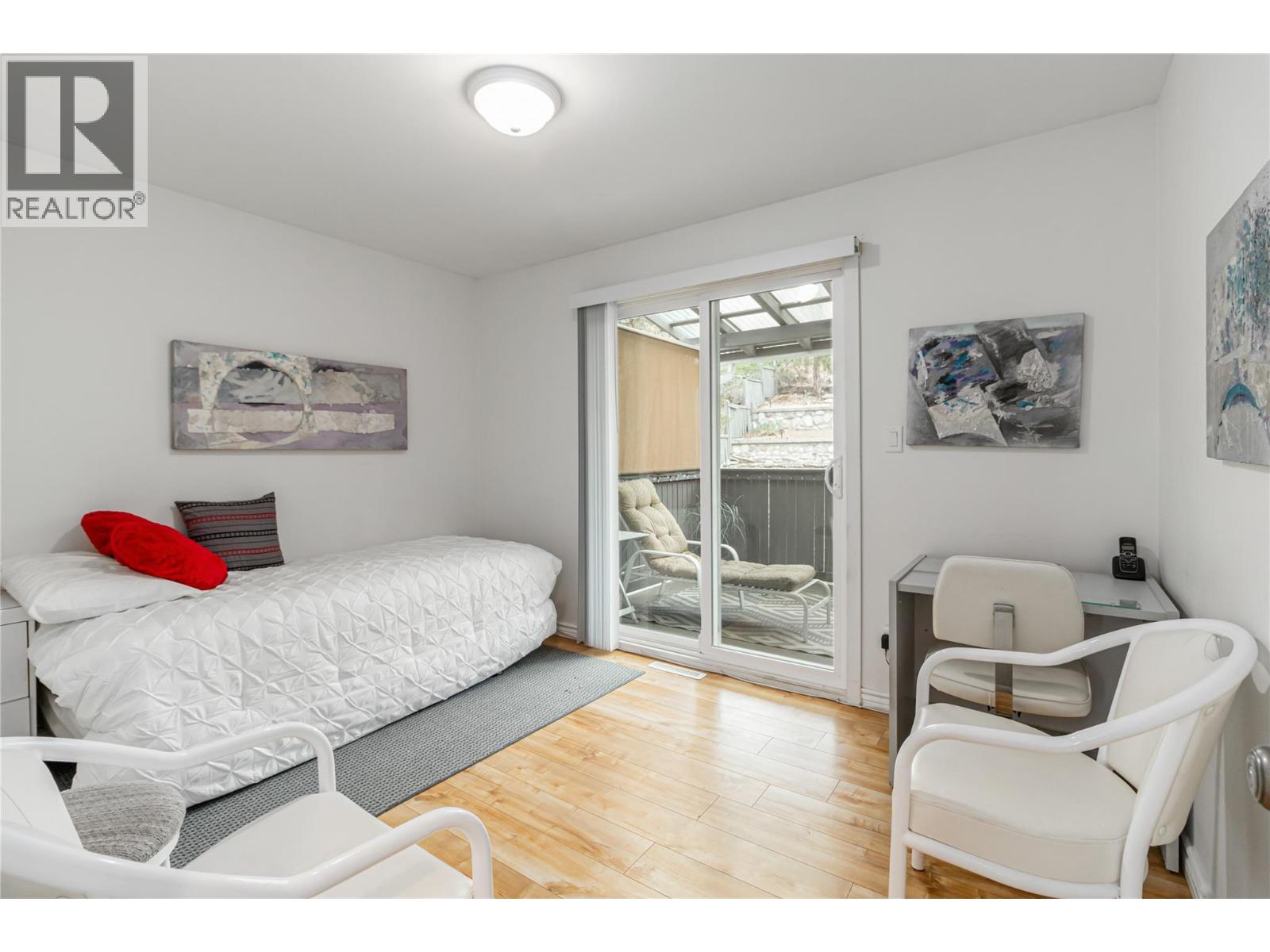 285 Dell Road, Kelowna