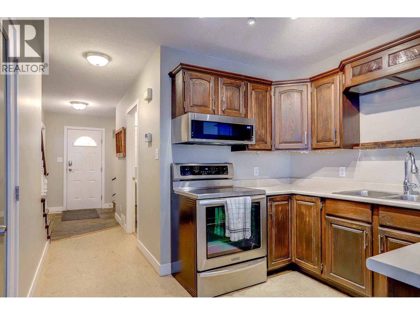2 Bed, 3 Bath Apartment for Sale in Vernon – 3600 Pleasant Valley Road Unit# 3, Vernon - Image 7
