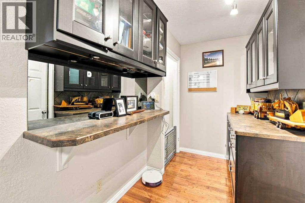 Listing photo – 5107 Broadway Avenue, Blackfalds