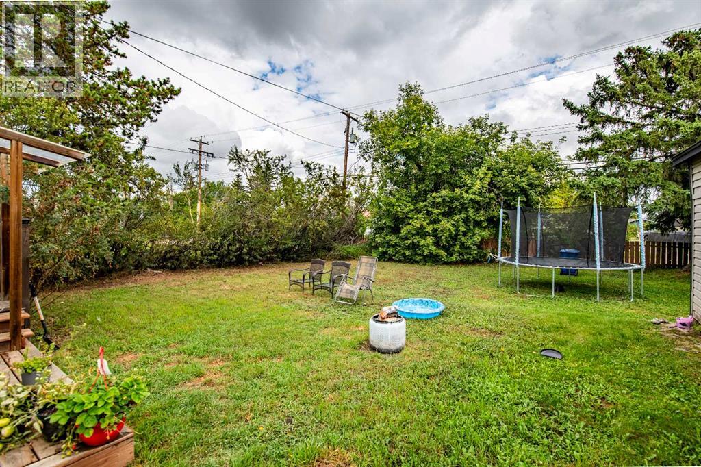 Listing photo – 5107 Broadway Avenue, Blackfalds