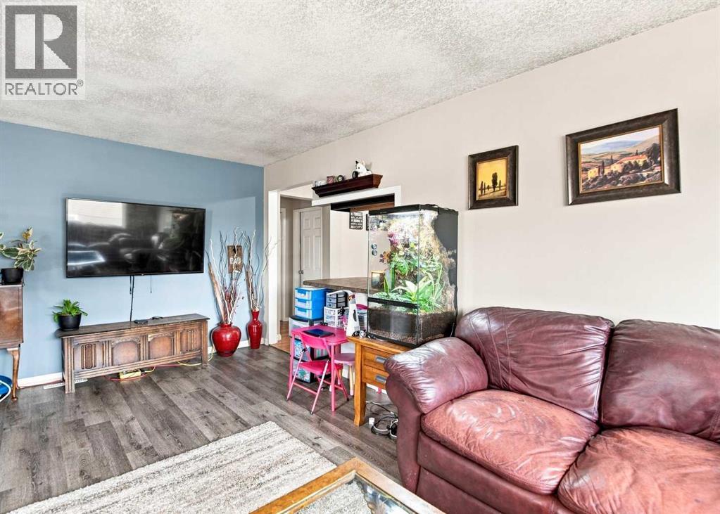 Listing photo – 5107 Broadway Avenue, Blackfalds
