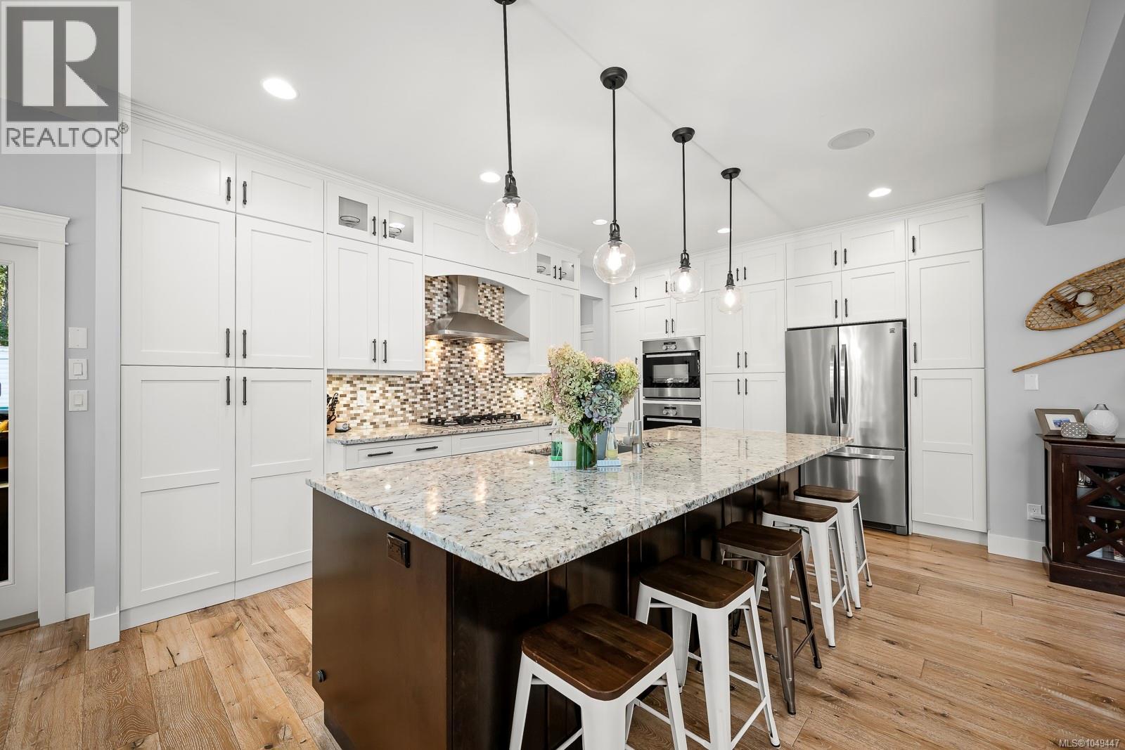 2377/2379 Barbara Rd - 5