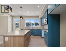 676 Sora Boulevard SE - photo 2