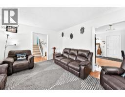 983 Rundlecairn Way NE - photo 4