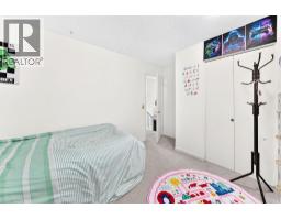 983 Rundlecairn Way NE - photo 18