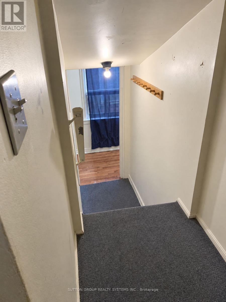 1139 DOVERCOURT ROAD - 15
