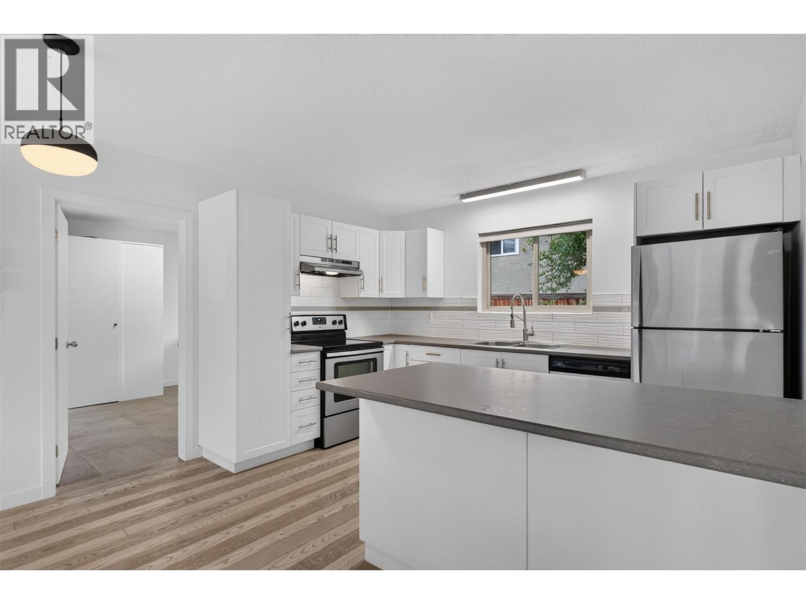 731/741 Kingsway, Kelowna
