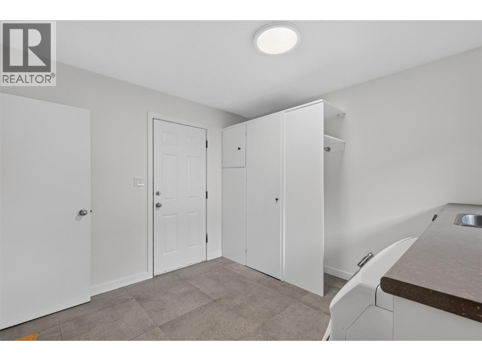 731/741 Kingsway, Kelowna