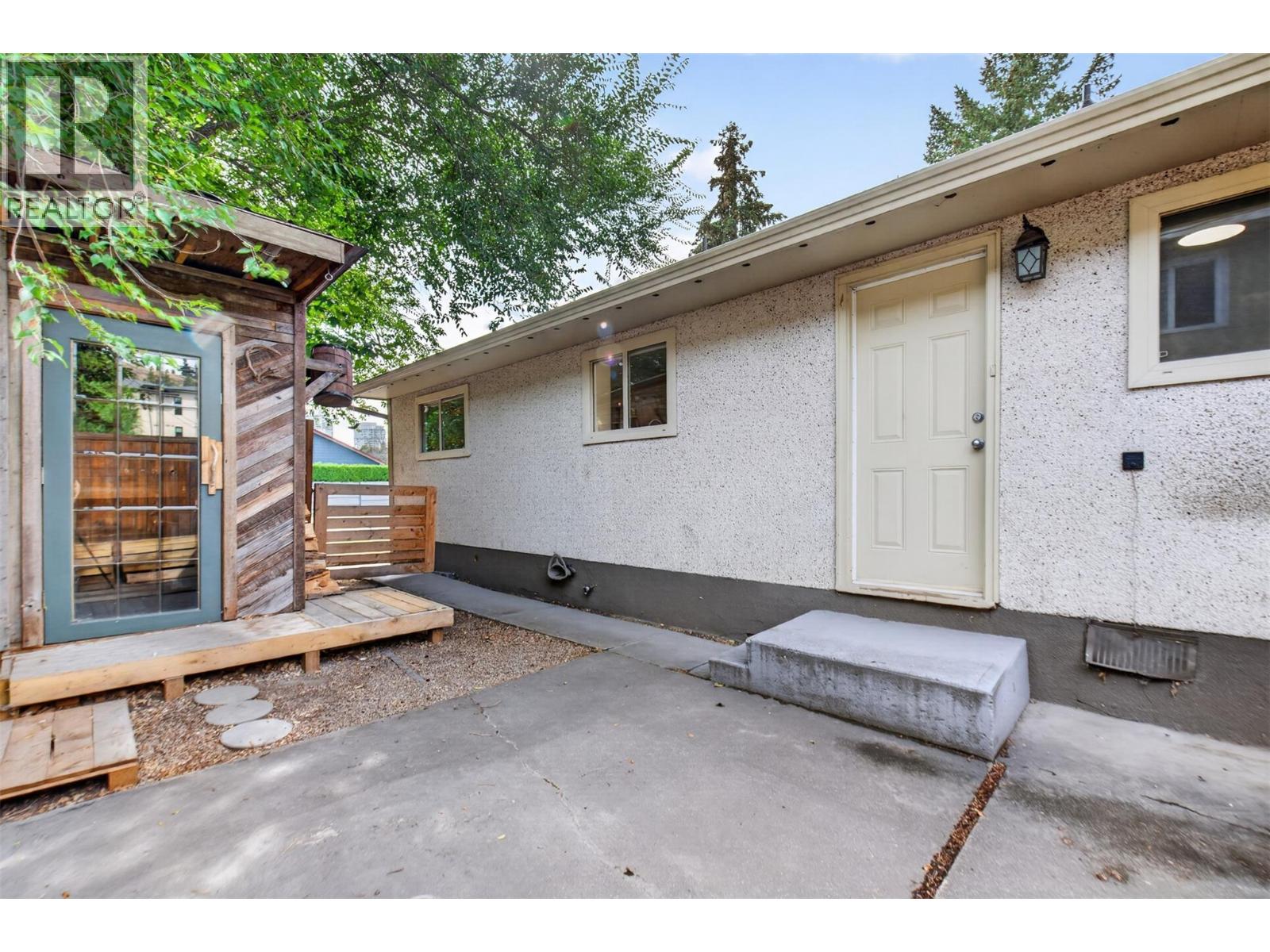 731/741 Kingsway, Kelowna