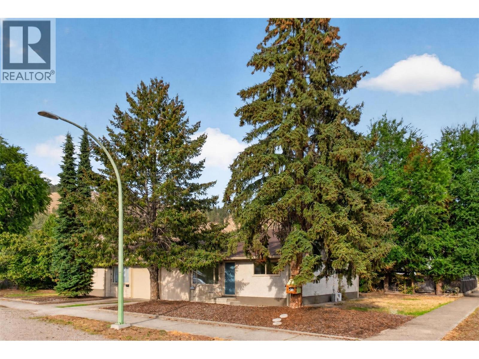 731/741 Kingsway, Kelowna