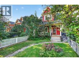 614 23 Avenue SW - photo 2