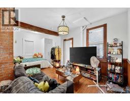 614 23 Avenue SW - photo 15