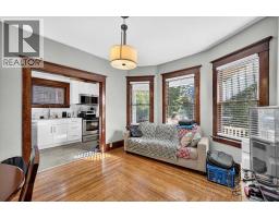 614 23 Avenue SW - photo 7