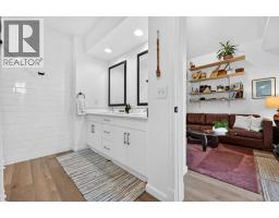 614 23 Avenue SW - photo 25