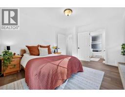 614 23 Avenue SW - photo 30