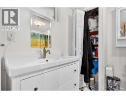 614 23 Avenue SW - photo 44