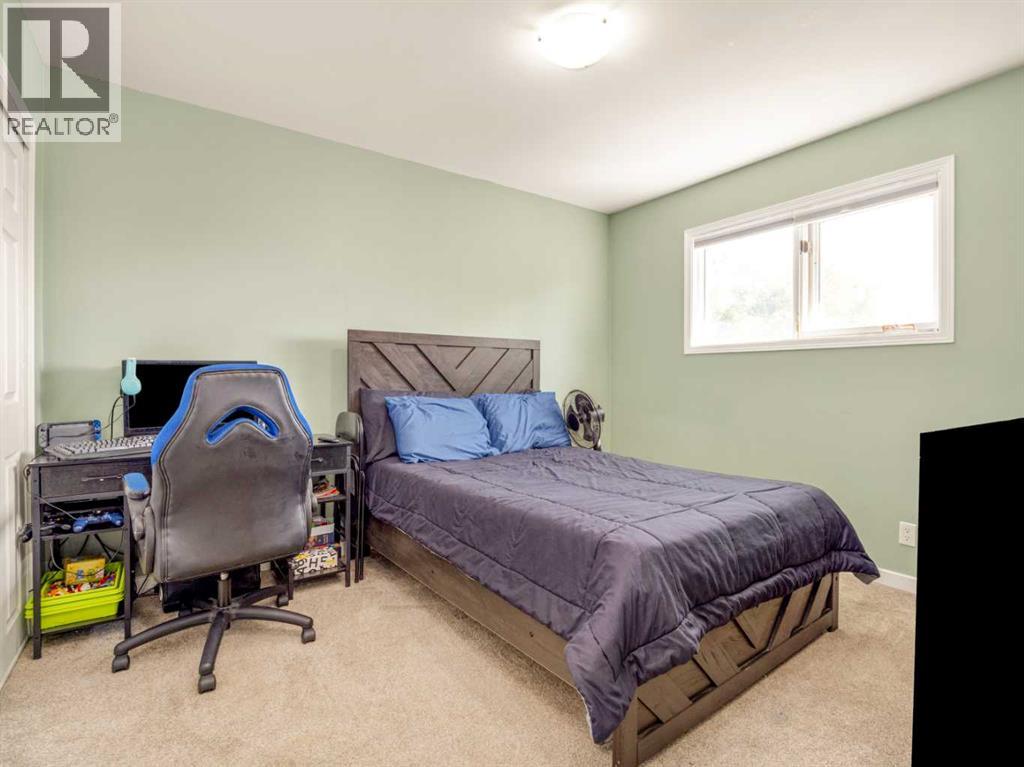 452 Pineridge Way - 24