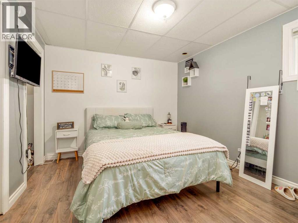 452 Pineridge Way - 32