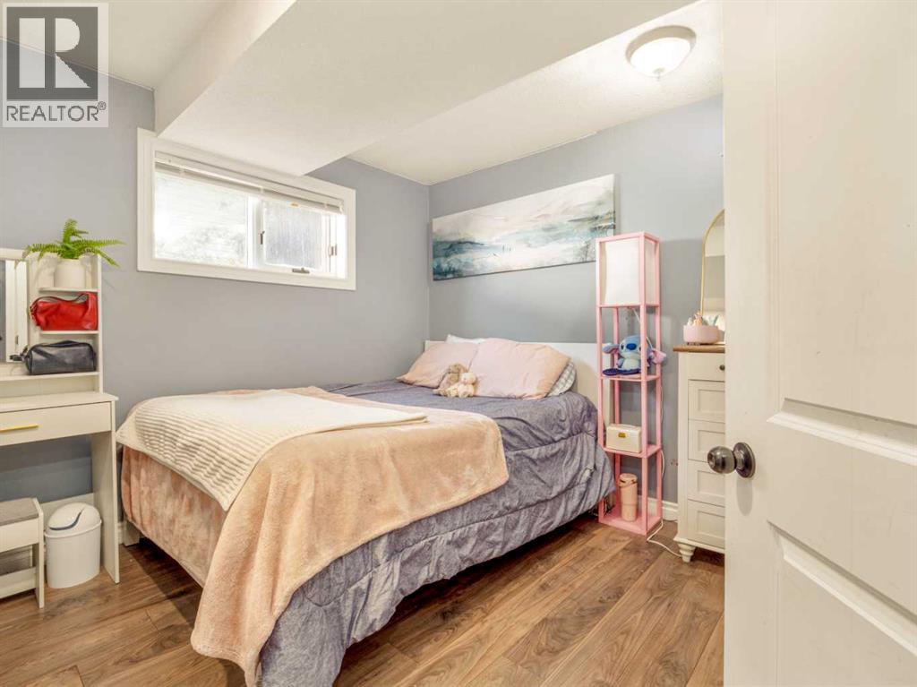 452 Pineridge Way - 34