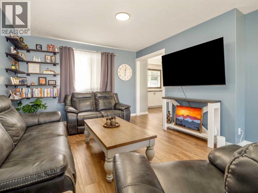 452 Pineridge Way - 8