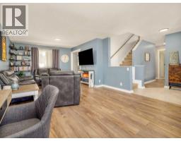 Pantry - 452 Pineridge Way, Pincher Creek, AB T0K1W0 Photo 6