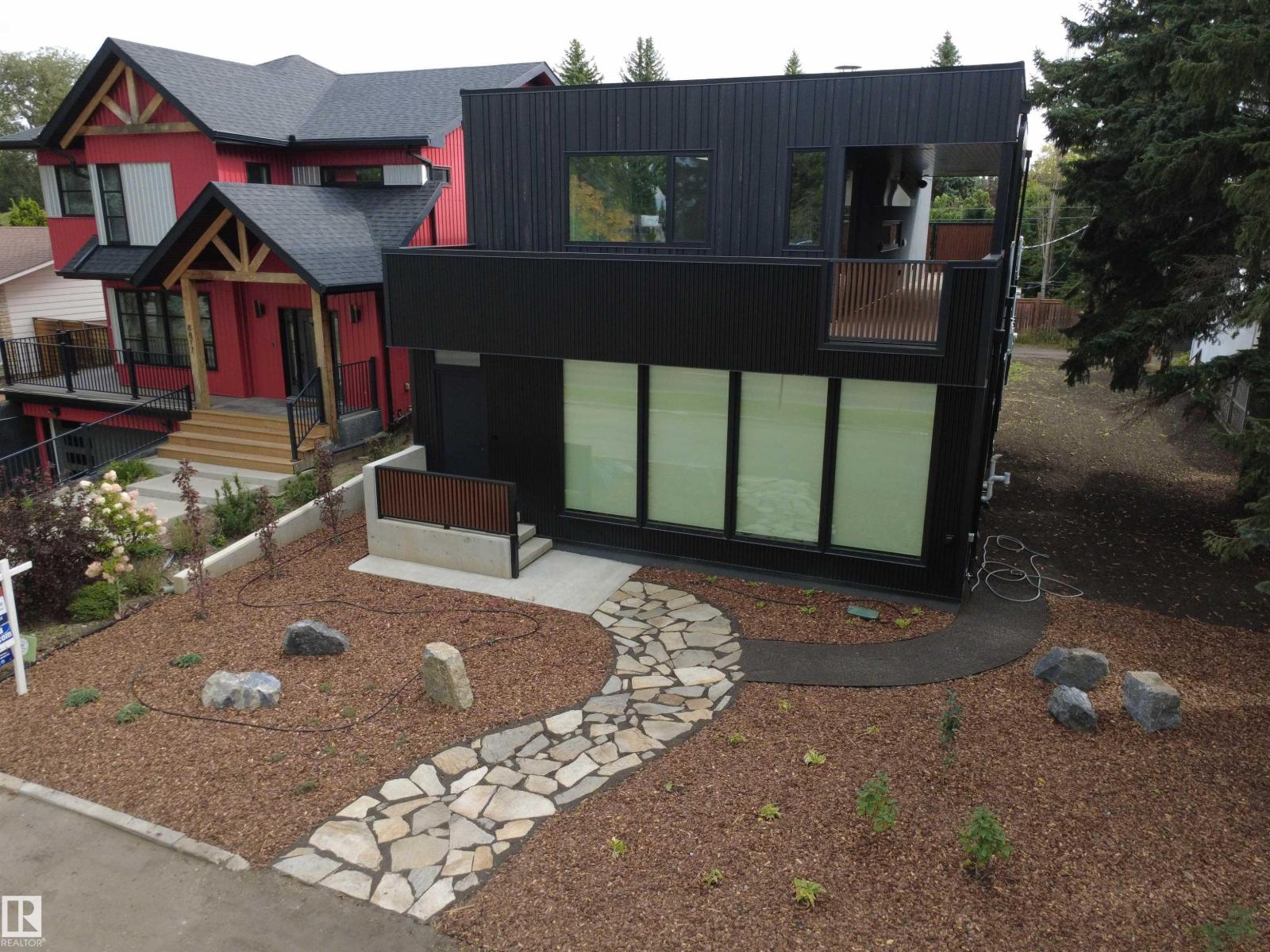 8815 142 ST NW - 1