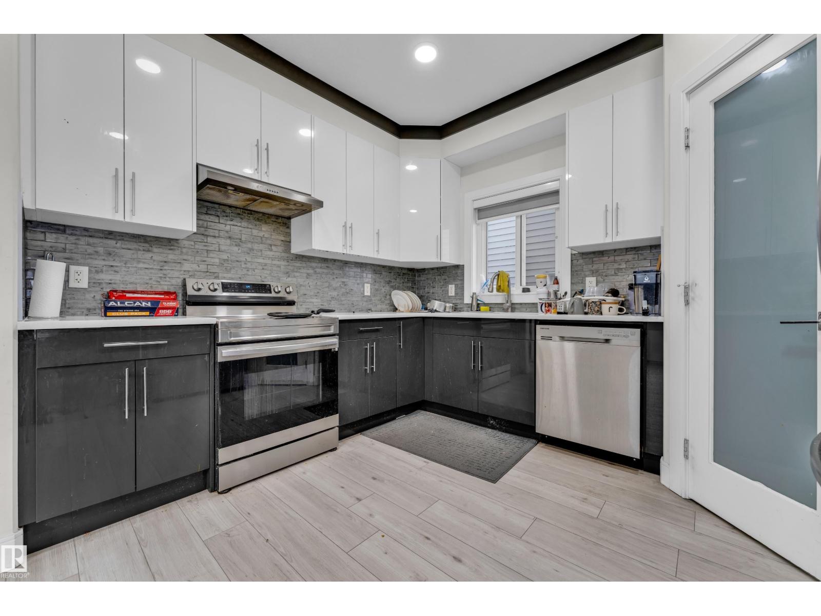 1750 25A ST NW - 11