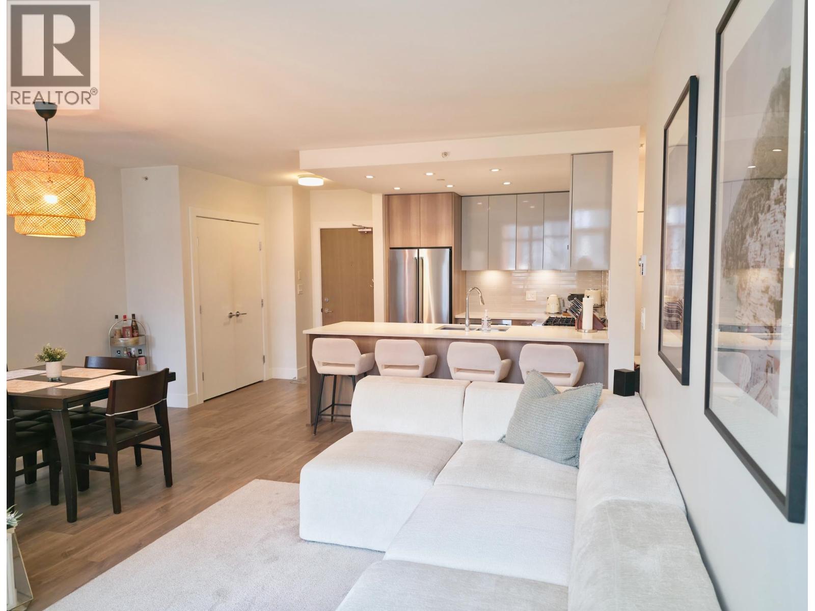 507 258 NELSON'S COURT, New Westminster — photo 4