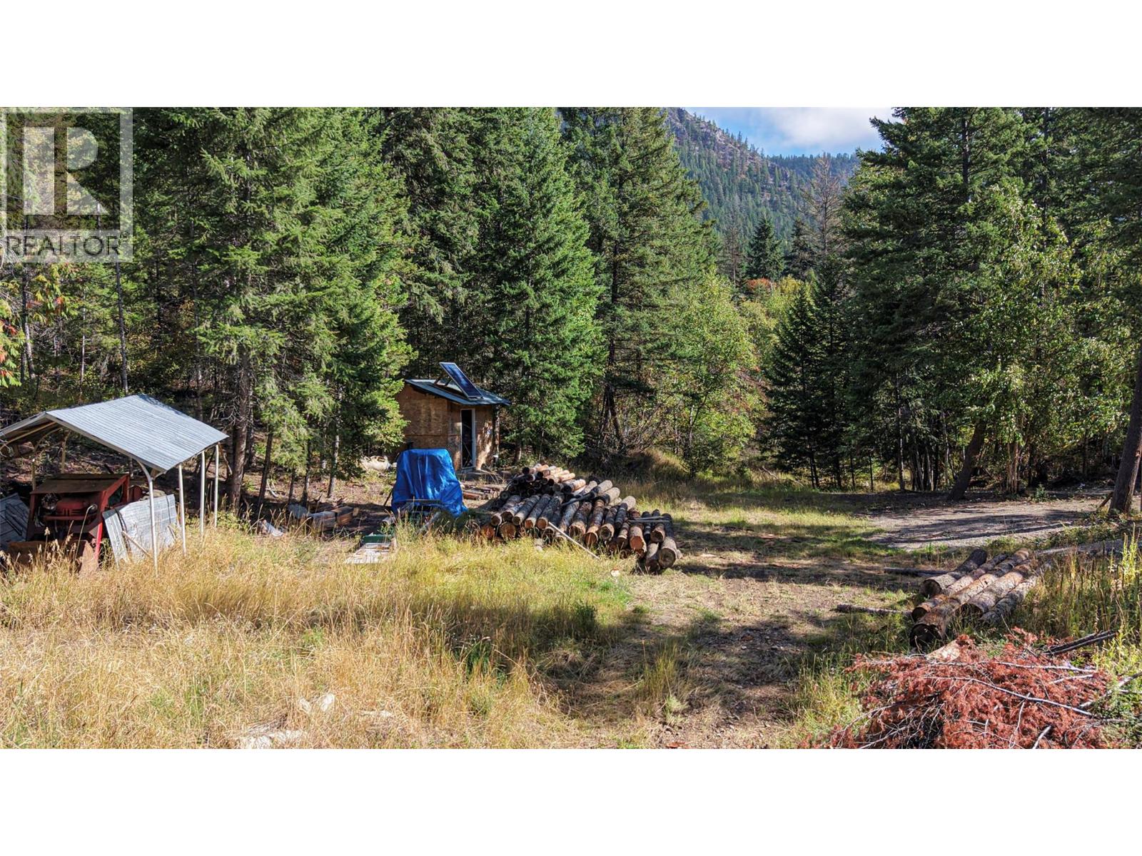  1021 Creighton Valley Road, Lumby