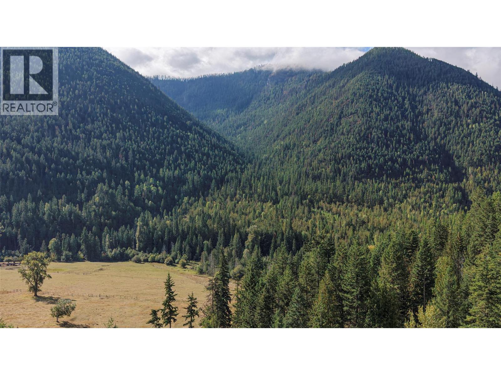  1021 Creighton Valley Road, Lumby