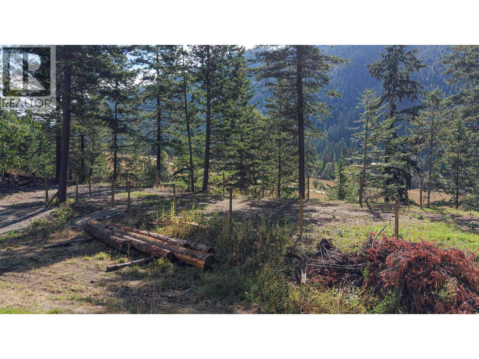  1021 Creighton Valley Road, Lumby