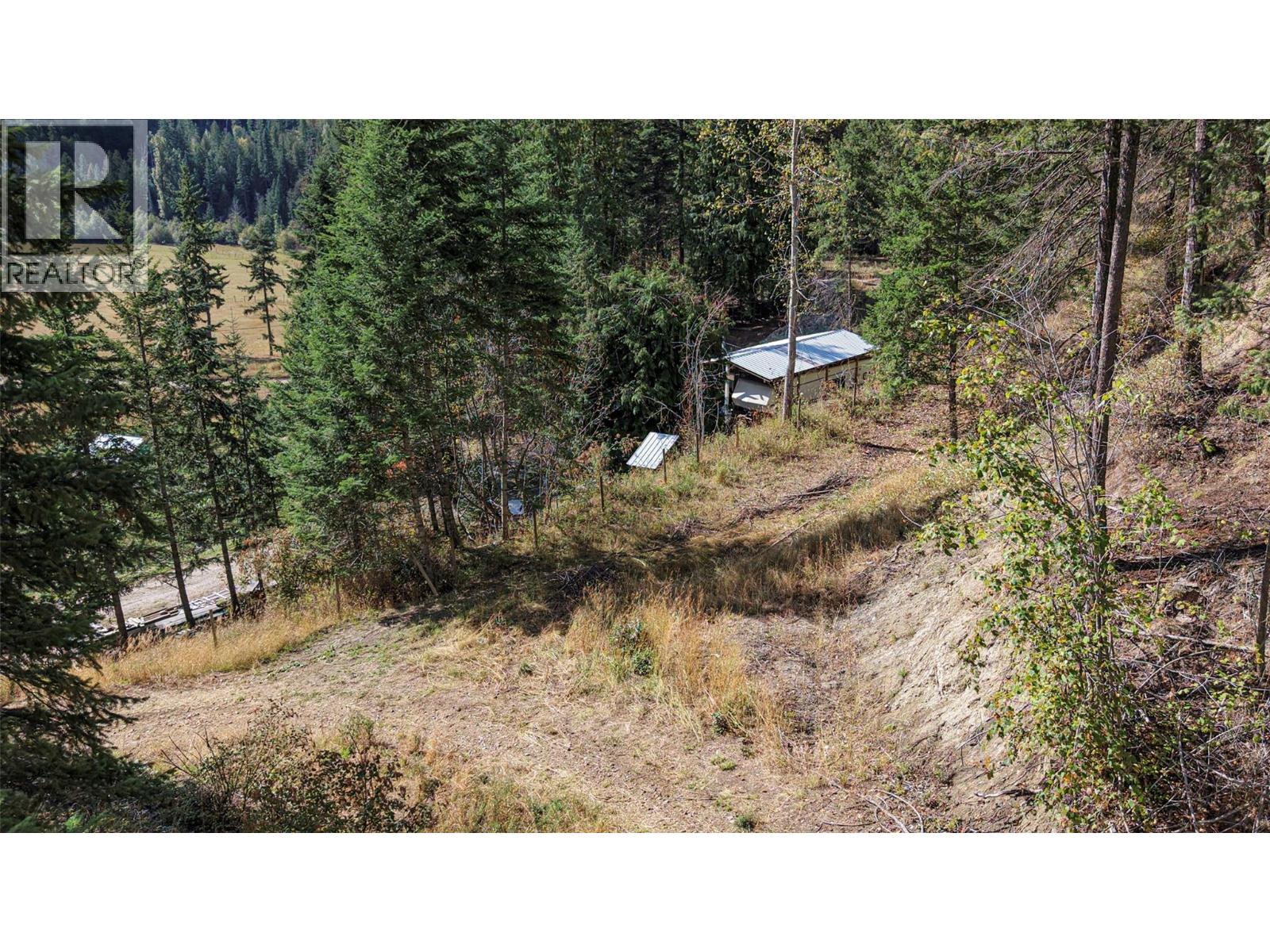  1021 Creighton Valley Road, Lumby