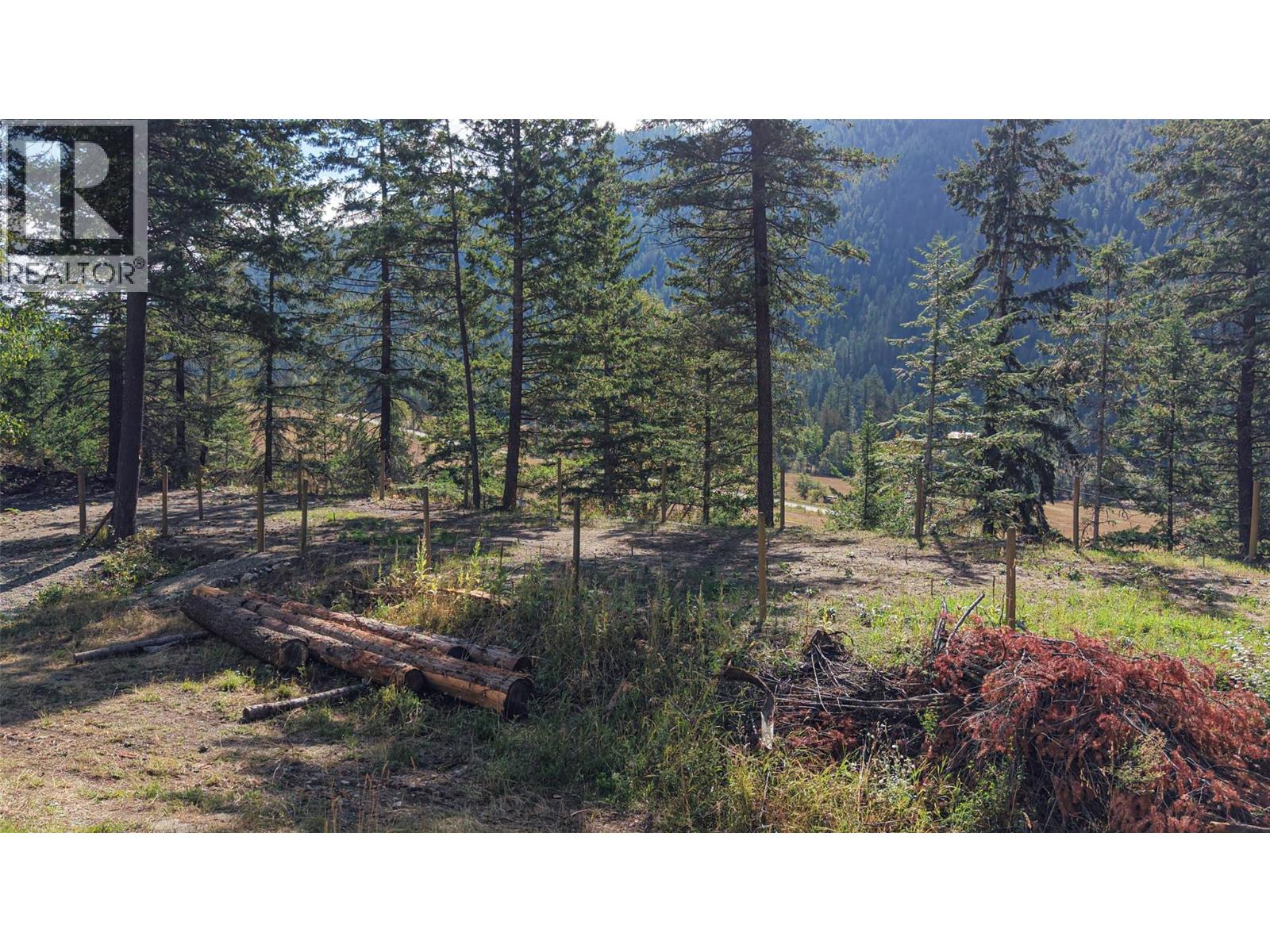  1021 Creighton Valley Road, Lumby