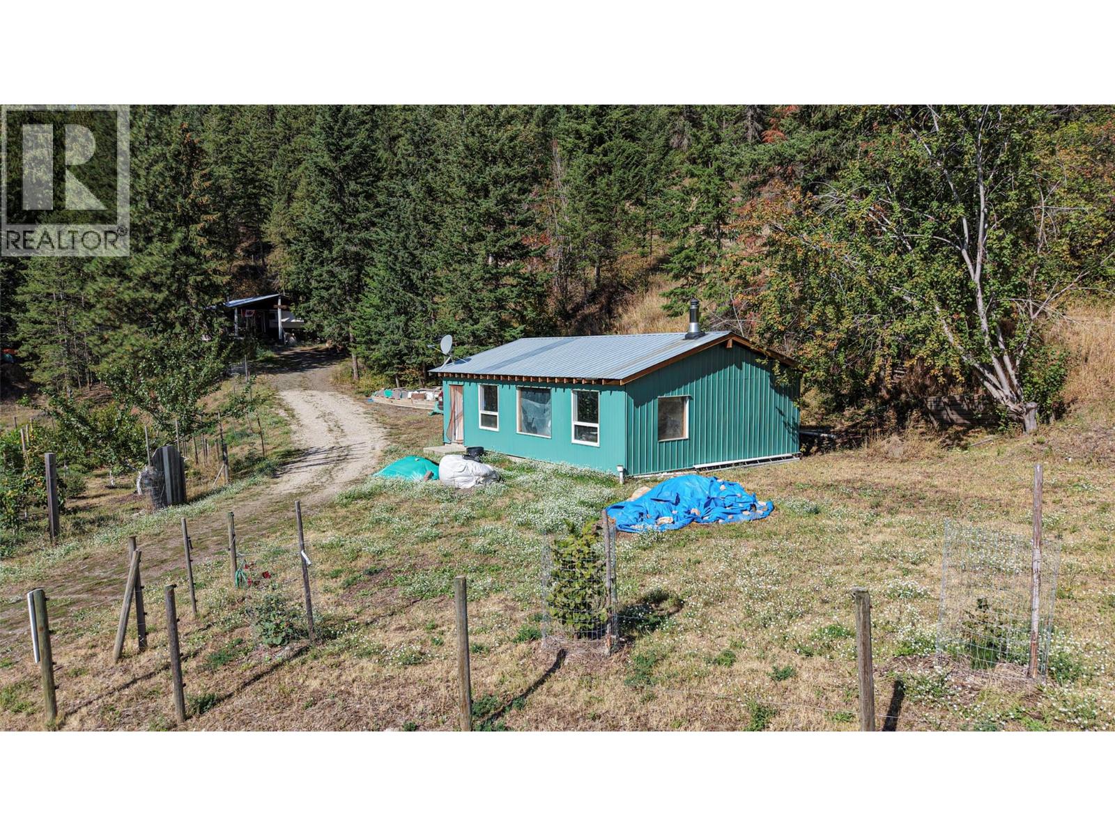  1021 Creighton Valley Road, Lumby