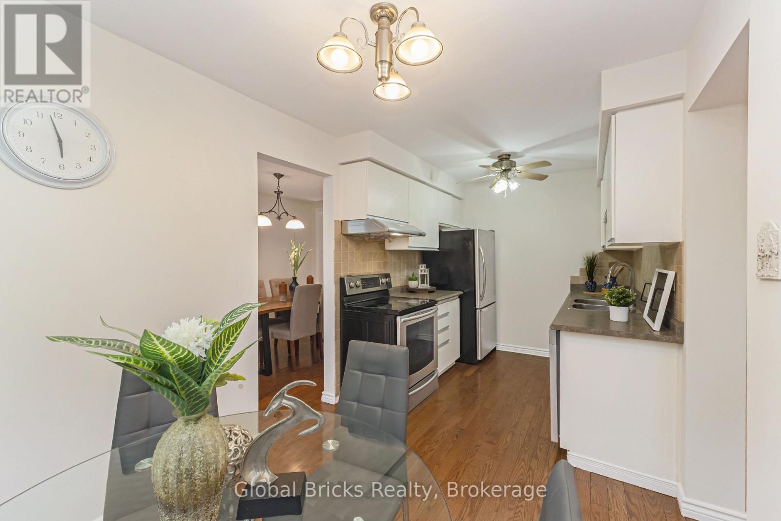 6190 Saltmarsh Court, Mississauga, ON photo 12