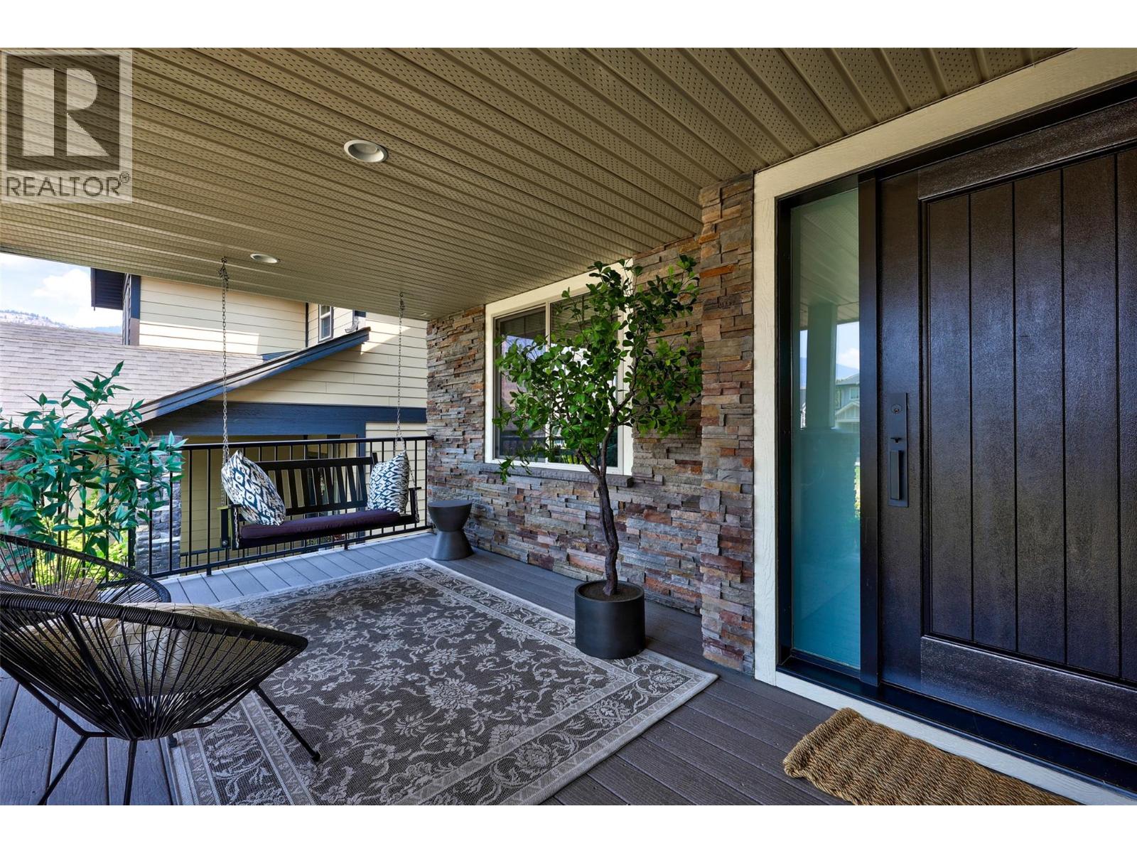 8763 BADGER Drive, Kamloops — photo 4