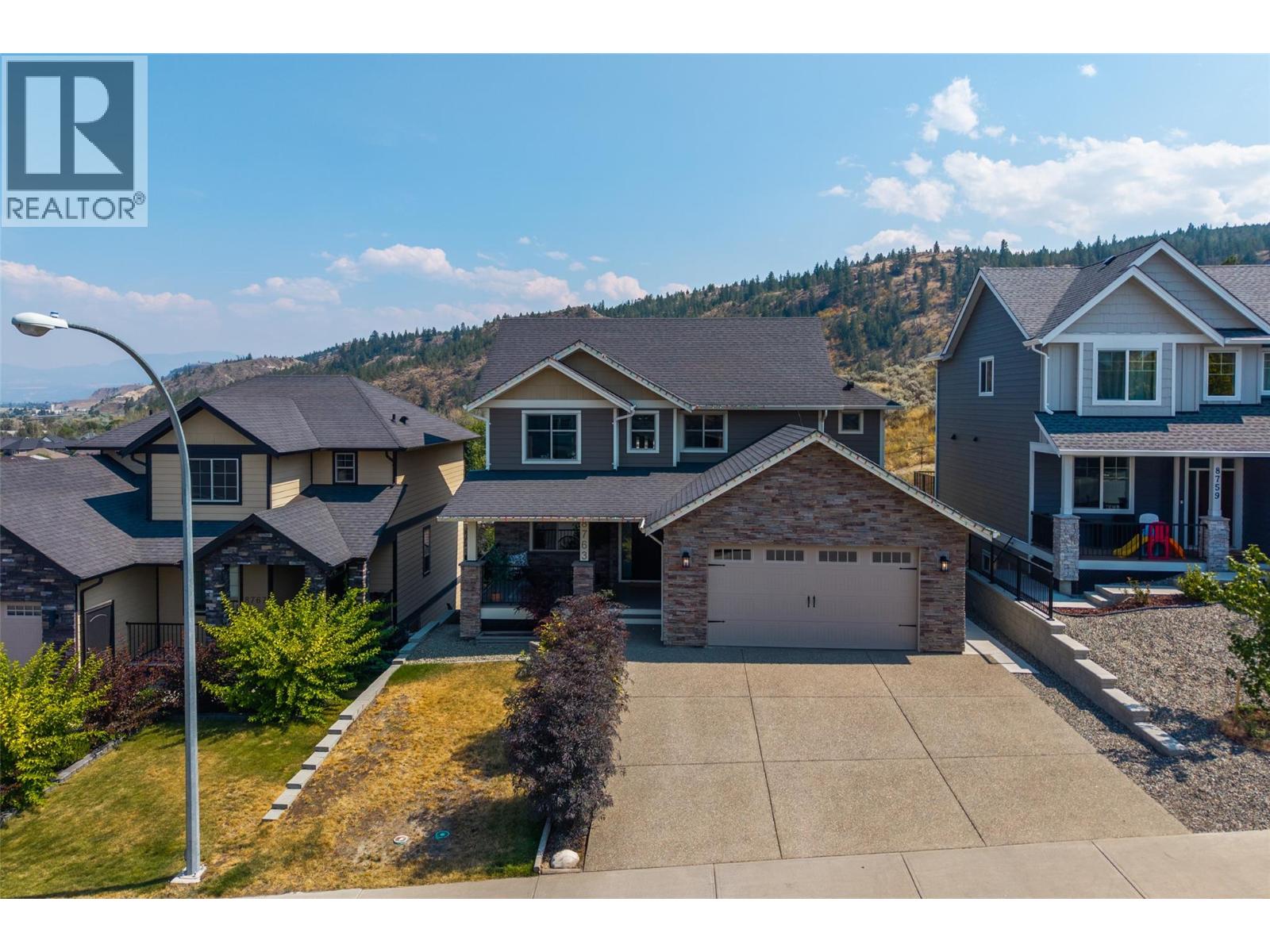 8763 BADGER Drive - 44