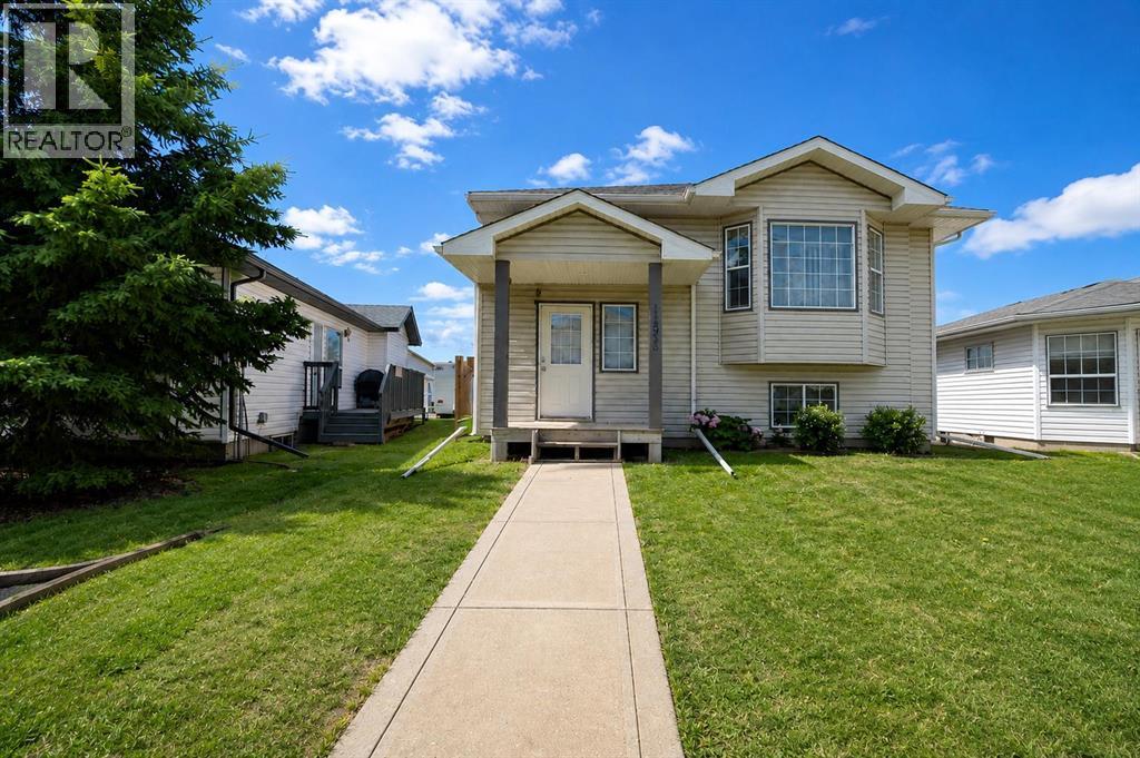 12830 94 Street, Grande Prairie — photo 1