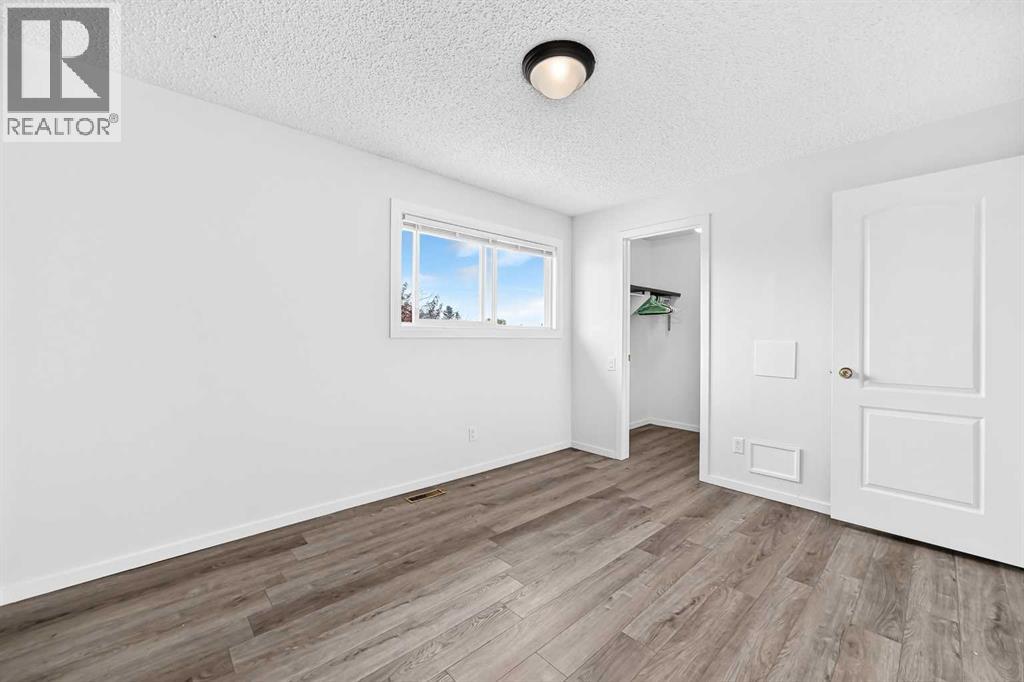 4351 58 Street NE - 22