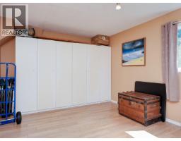 3960 Arlene Pl, Saanich, BC V8Z6H9 Photo 26