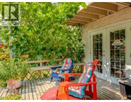 3960 Arlene Pl, Saanich, BC V8Z6H9 Photo 20