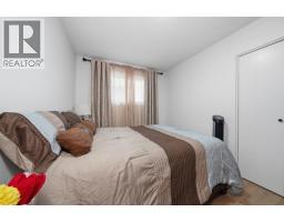 4123 30 Avenue SE - photo 12