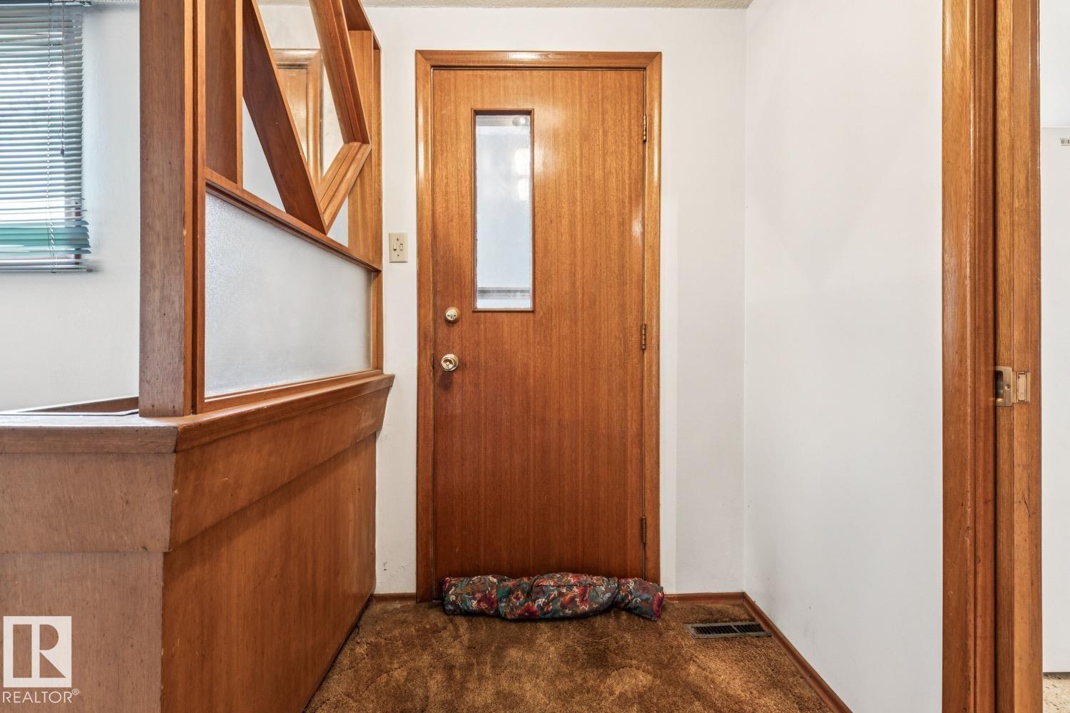 12721/12723 91 ST NW - 10