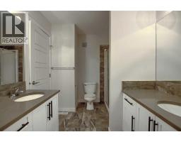 406 River Avenue, Cochrane, AB T4C3B8 Photo 39