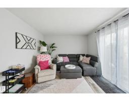 5677 137 Av Nw, Edmonton, AB T5A2H4 Photo 12