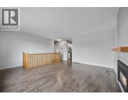 1967 Harrison Way, Kamloops, BC V1S1M8 Photo 12