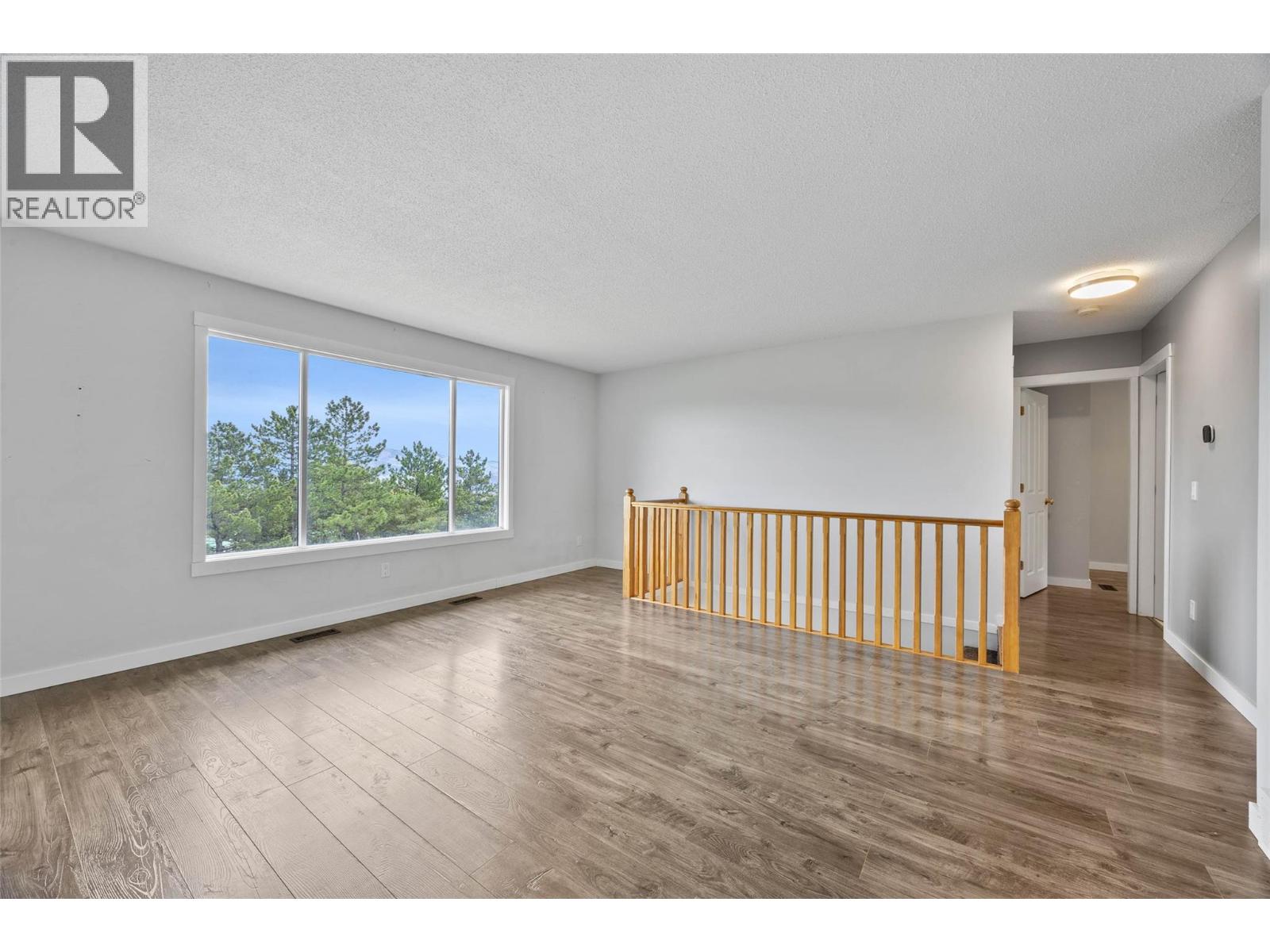 1967 Harrison Way - 11