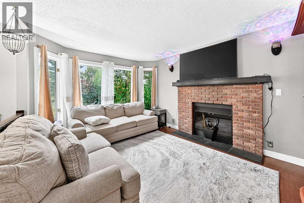 6340 Falton Road NE, Falconridge, Calgary photo 4